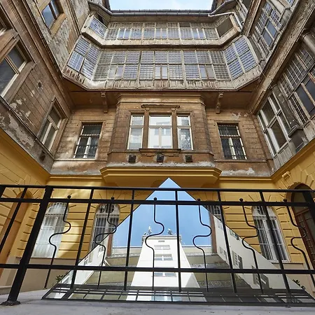 Hotel Budget Victoria 3*